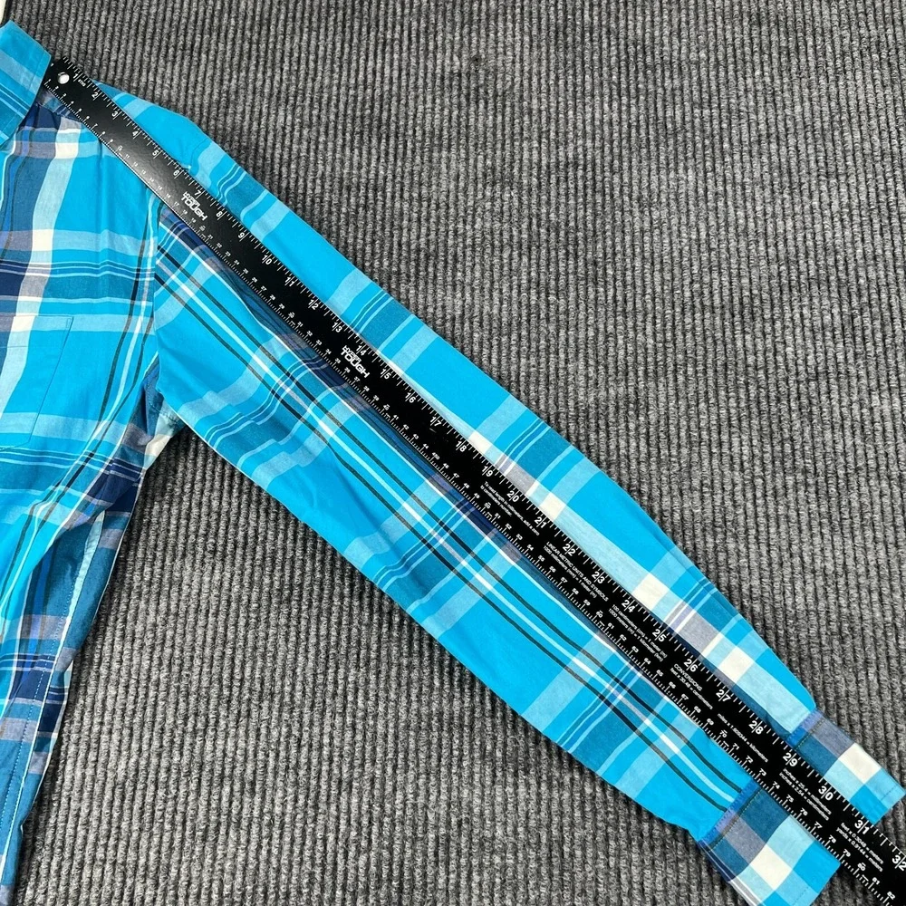 American Eagle Mens Shirt Medium Blue Plaid Long Sleeve Button Down Classic Fit